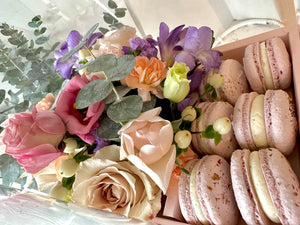 floral, balloon, jewlery & macaron gift boxes